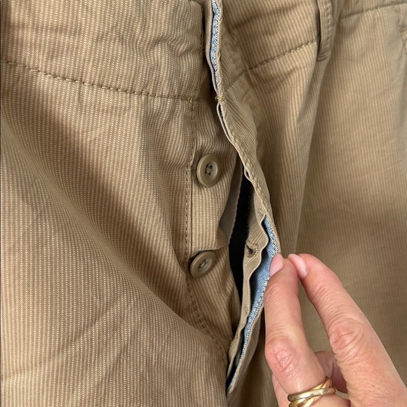 GAP baggy khaki drawstring button front chino - Picture 4 of 8